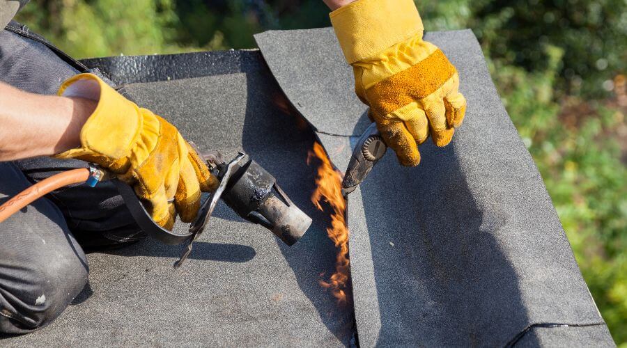 Professional residential roofers in Estherville, IA